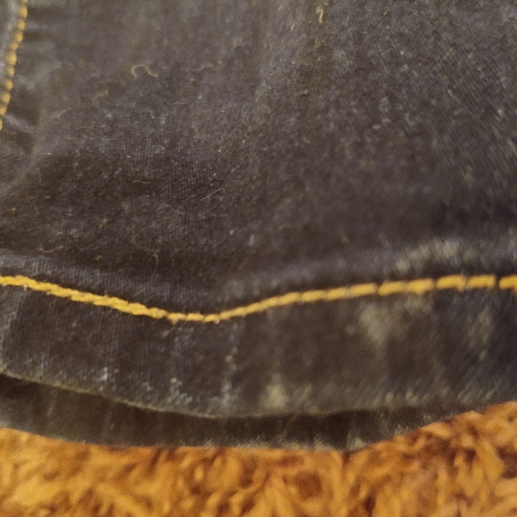 Levi Mid Rise Skinny Jeans - Picture 2 of 6